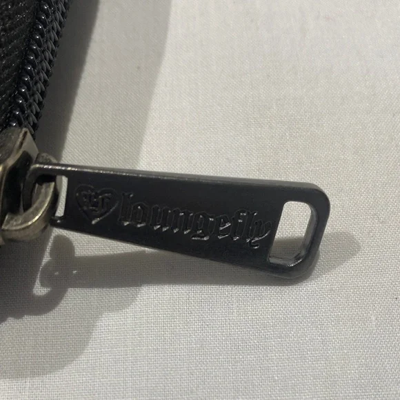 Loungefly Charcoal Skull Pattern Wallet - Picture 4 of 8